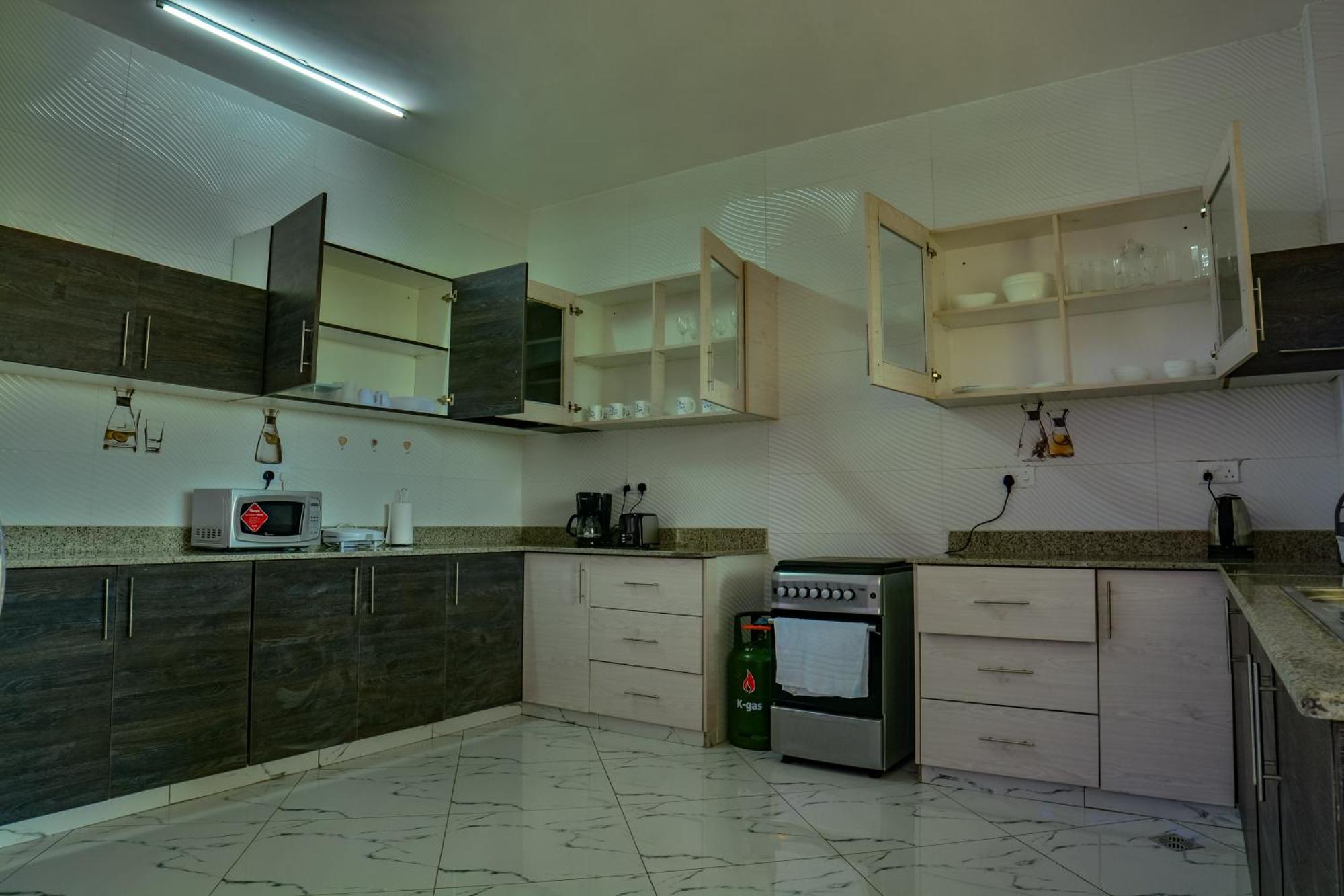 Fenns Cozy Apartment - Nyali Mombasa Esterno foto